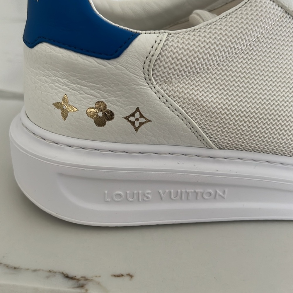 Louis Vuitton Beverly Hills Sneaker in white and blue. Men’s Sz 9 - Picture 11 of 16
